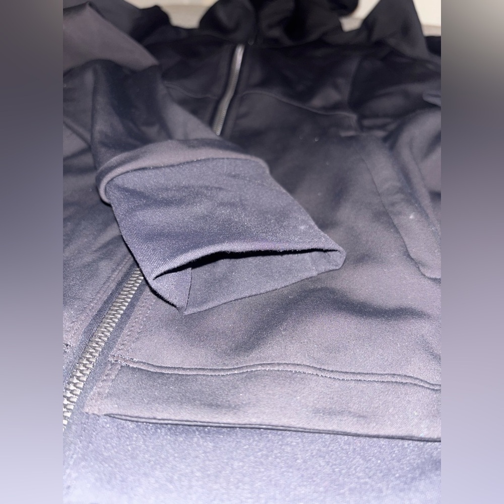 Lululemon Stopover Jacket - Picture 8 of 11